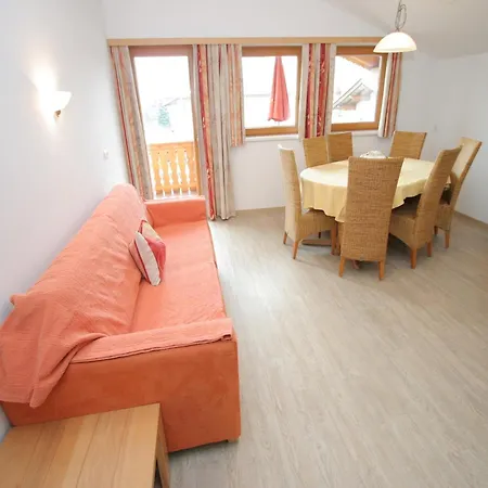 Spacious Apartment In Uderns Near Ski Area Exterior photo