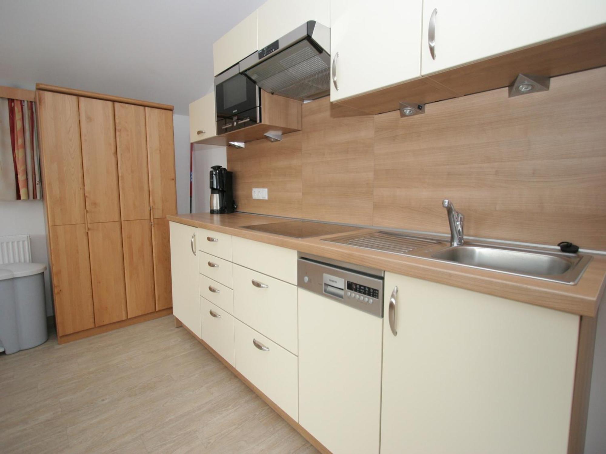 Spacious In Near Area *