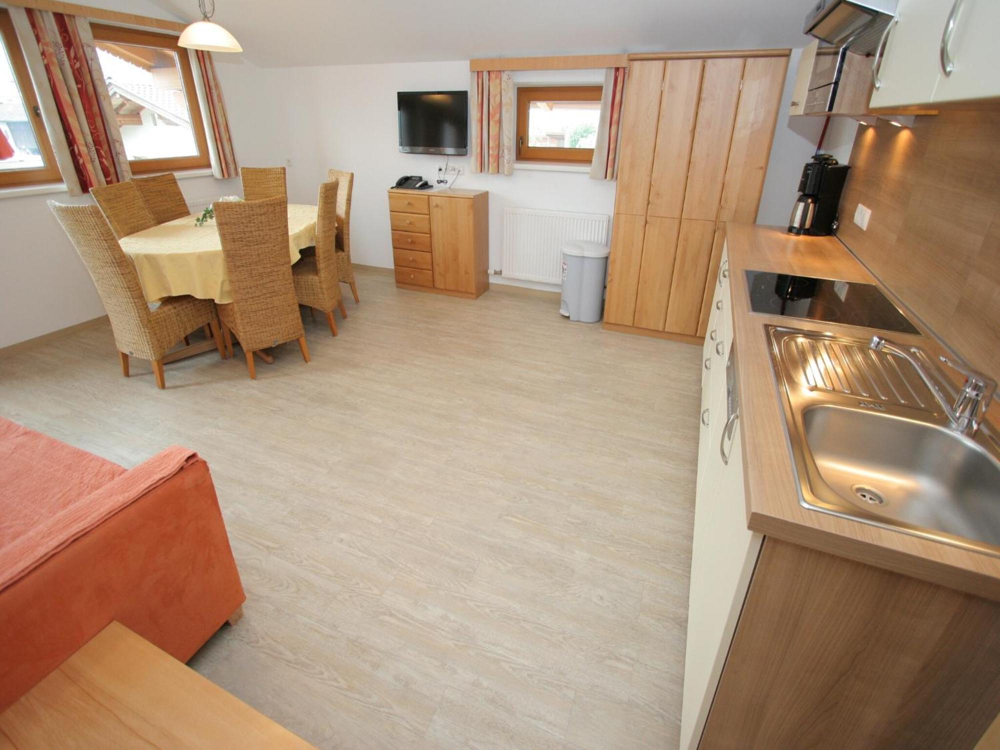 Spacious In Near Area Uderns