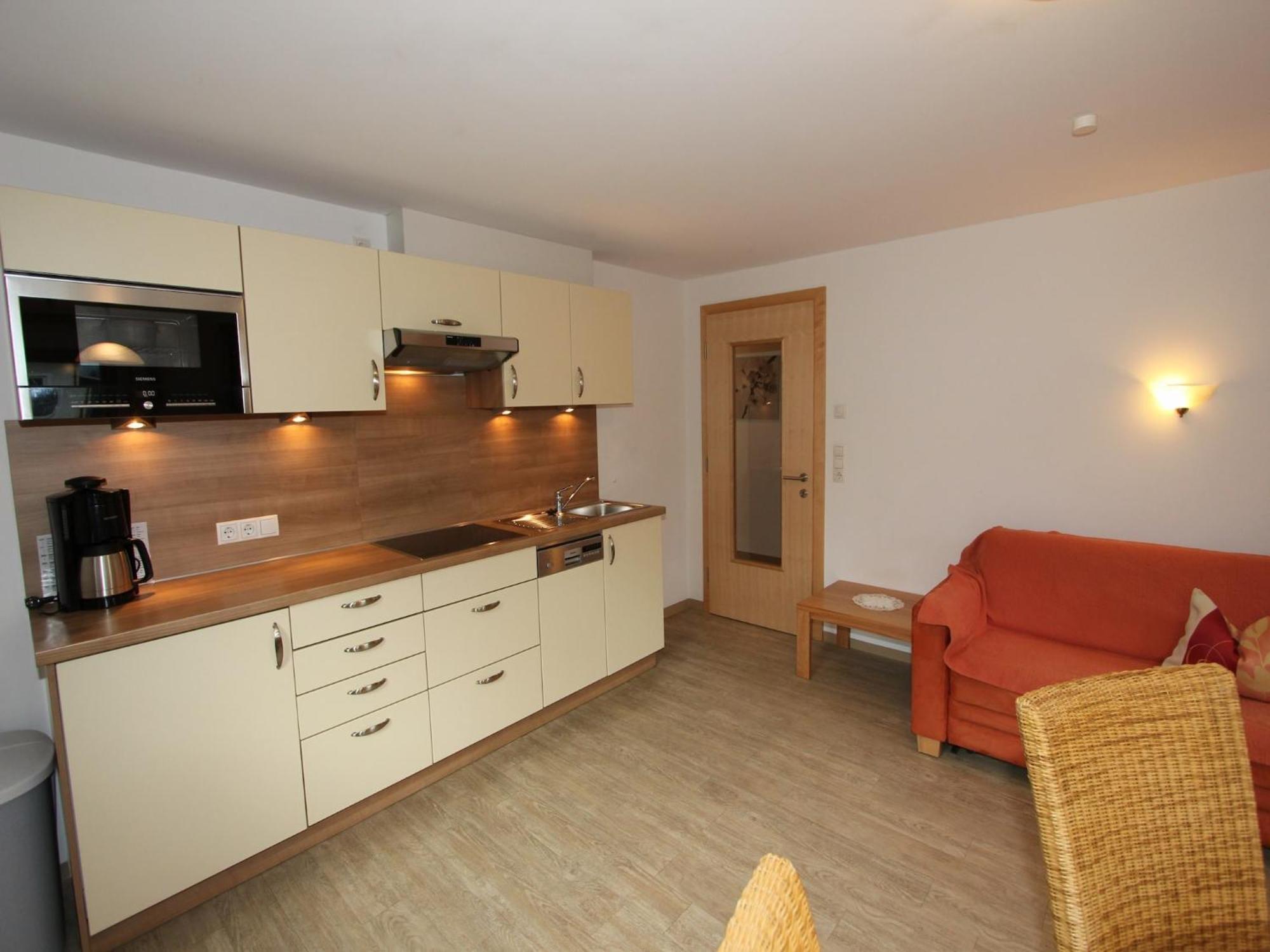 Spacious In Near Area Uderns