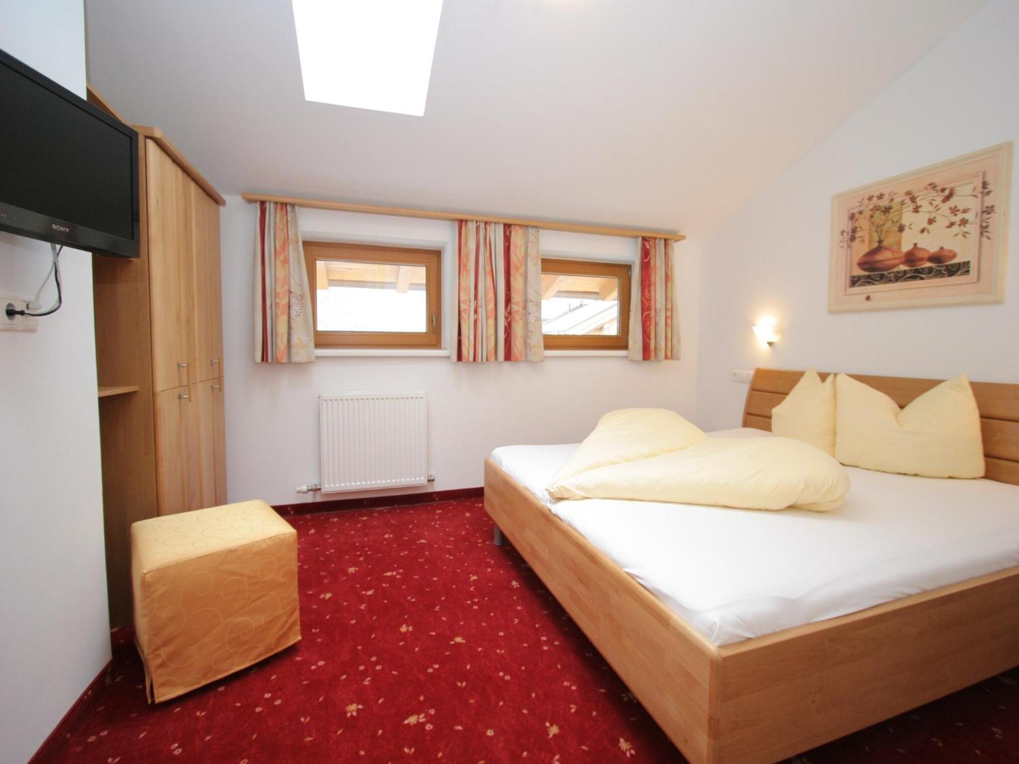 Spacious In Near Area Apartmán