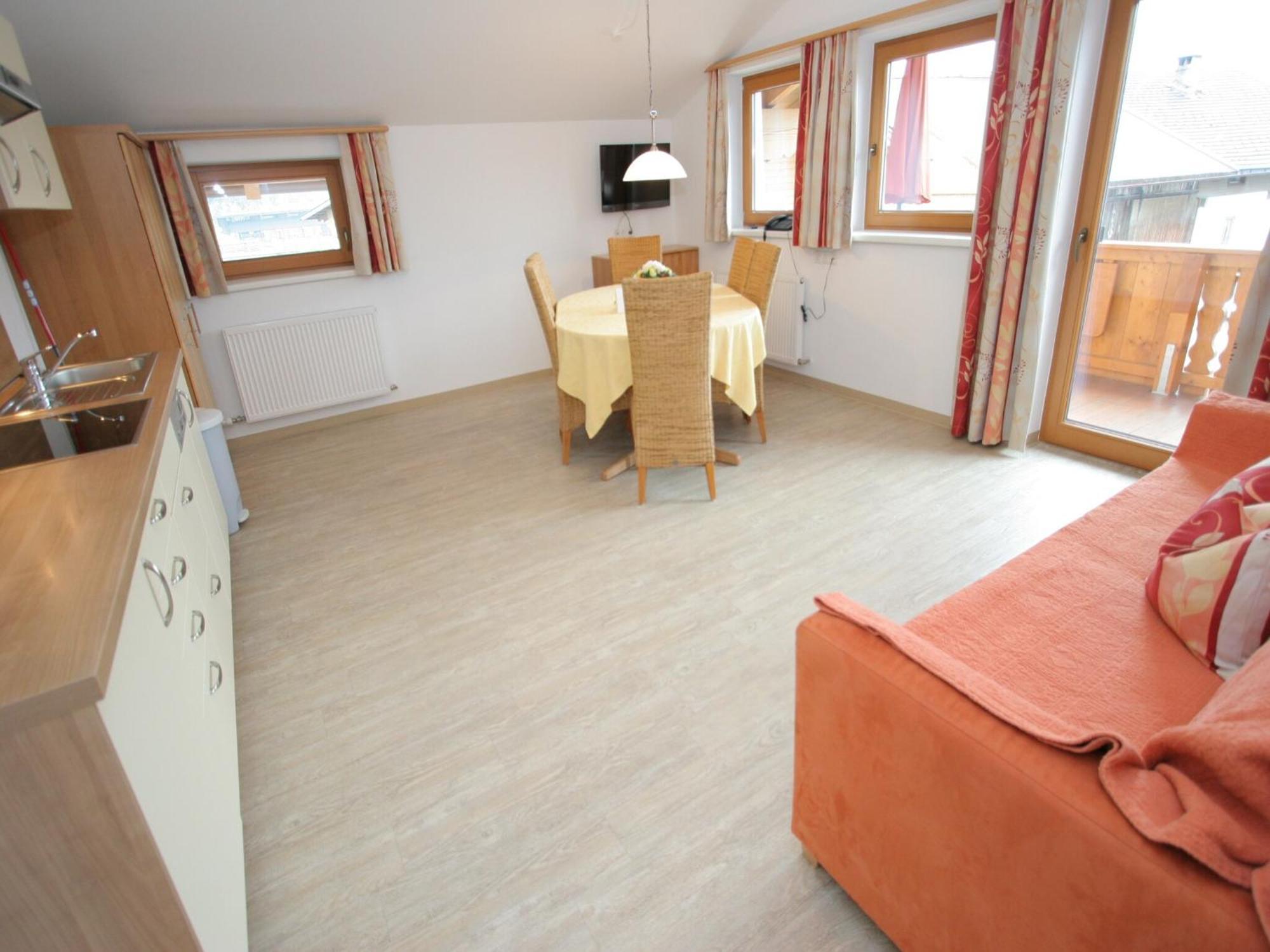 Apartment Spacious In Near Area Uderns